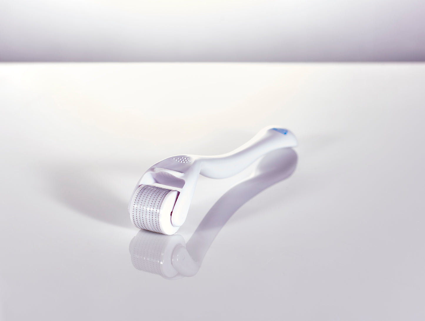 The Skin Geek™ At Home Microneedling Roller 0.25mm